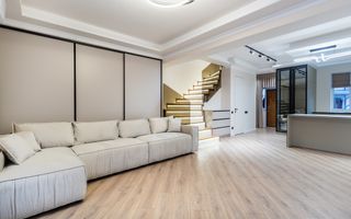 Vânzare, townhouse, 4 camere, strada Calea Ieșilor, Buiucani - Poză 1