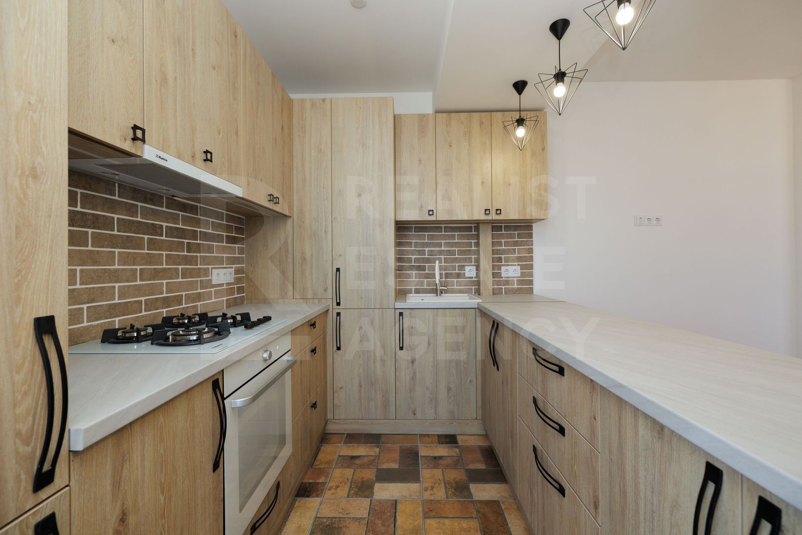 Vânzare, apartament, 2 camere, str. Calea Iesilor, sectorul Buiucani - Poză 2