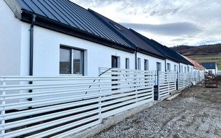 Casă / 2 camere / Codlea / Credit - Poză 24