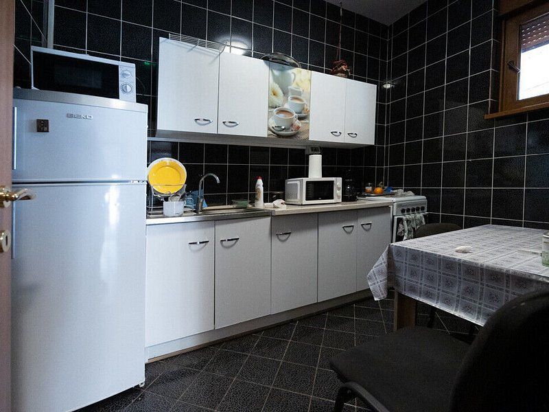 Vila cu 750 mp utili si teren de 1.480 mp in Erou Iancu Nicolae - Poză 32