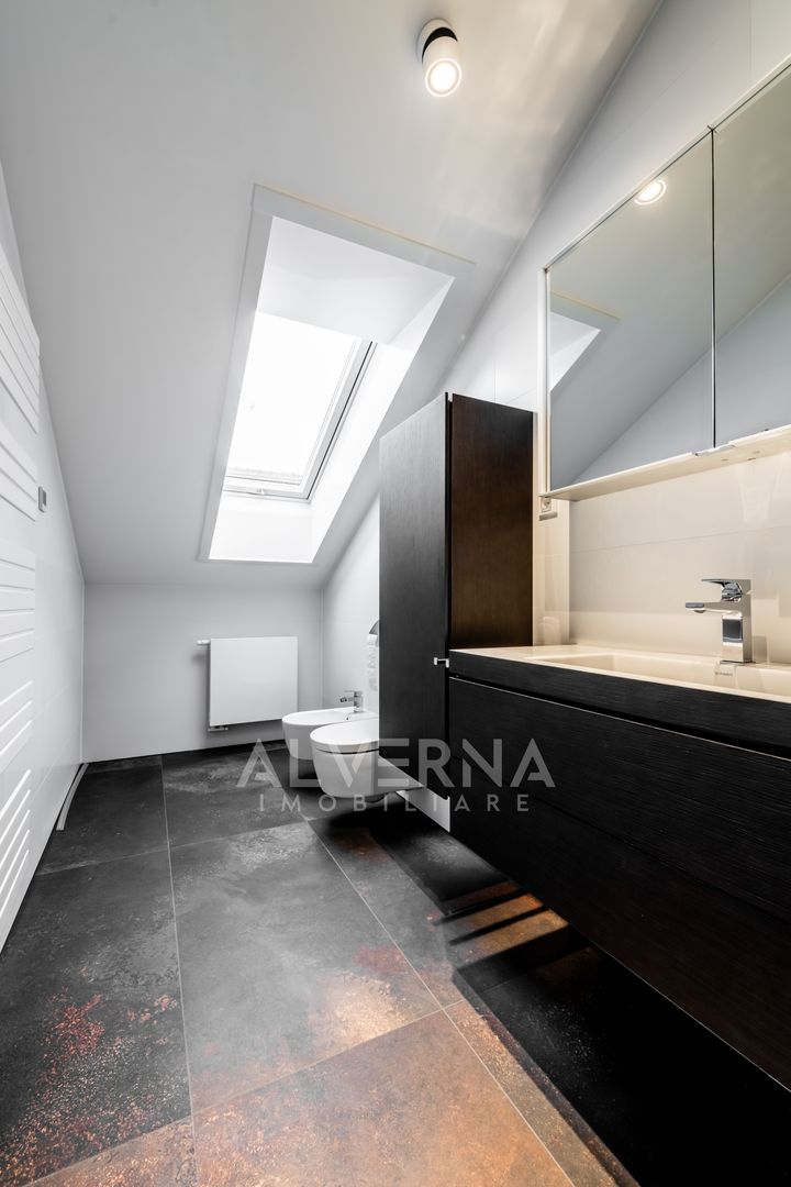 Apartament 3 camere - tip duplex | 80mp | Semicentral - str. Paris - Poză 10