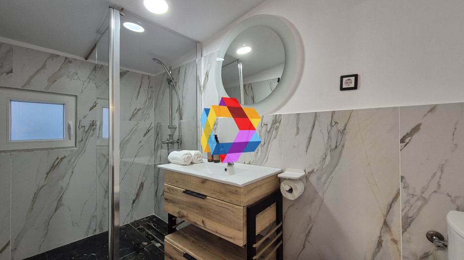 Spatiu comercial -242 mp - Poză 20