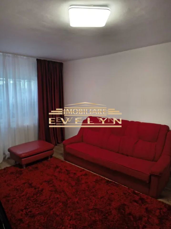 De vânzare apartament 4 camere, decomandat – Vedere dubla spre Parcul Mihai Eminescu si Piata Mica - Poză 2