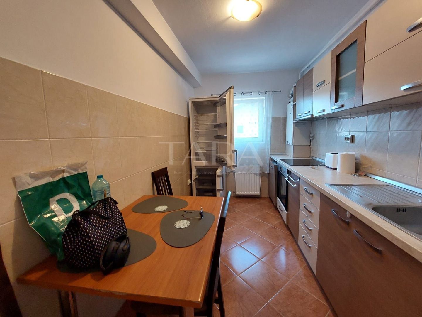 Apartament decomandat cu 2 camere, balcon și parcare, în zona Florilor - Poză 5
