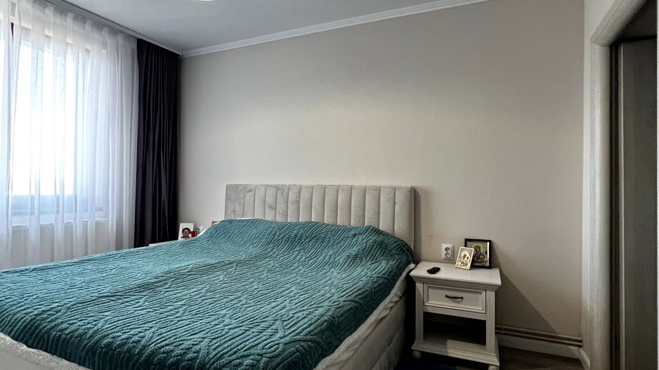 Complex din casa noua si 3 cabane, piscina încalzita 6600 mp teren - Poză 13
