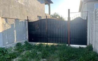 Casa la gri, 7 camere, 2 bai - Poză 2