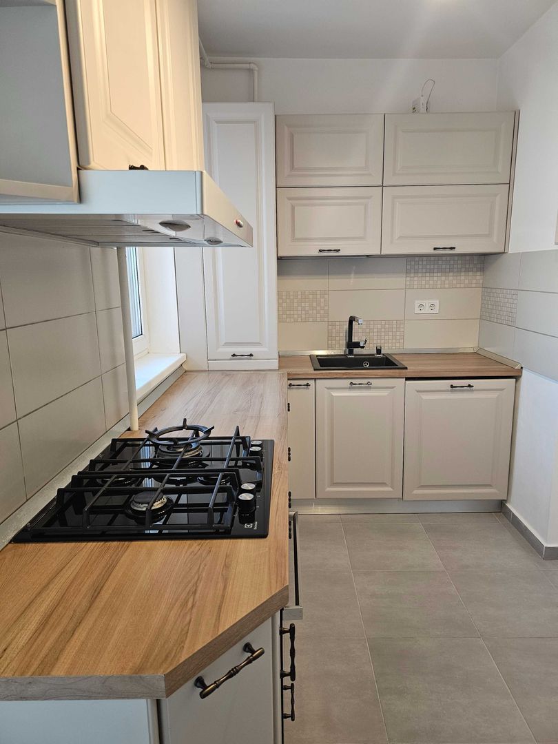 De vanzare apartament 3 camere Lujerului - Poză 4