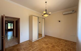 Vila 9 camere cu piscina si teren de 1.000 mp - Poză 6