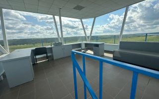 Aerodromul Horesti 24 ha teren + 1400 m2 hangare și 550 m2 cladire administrativa - Poză 18