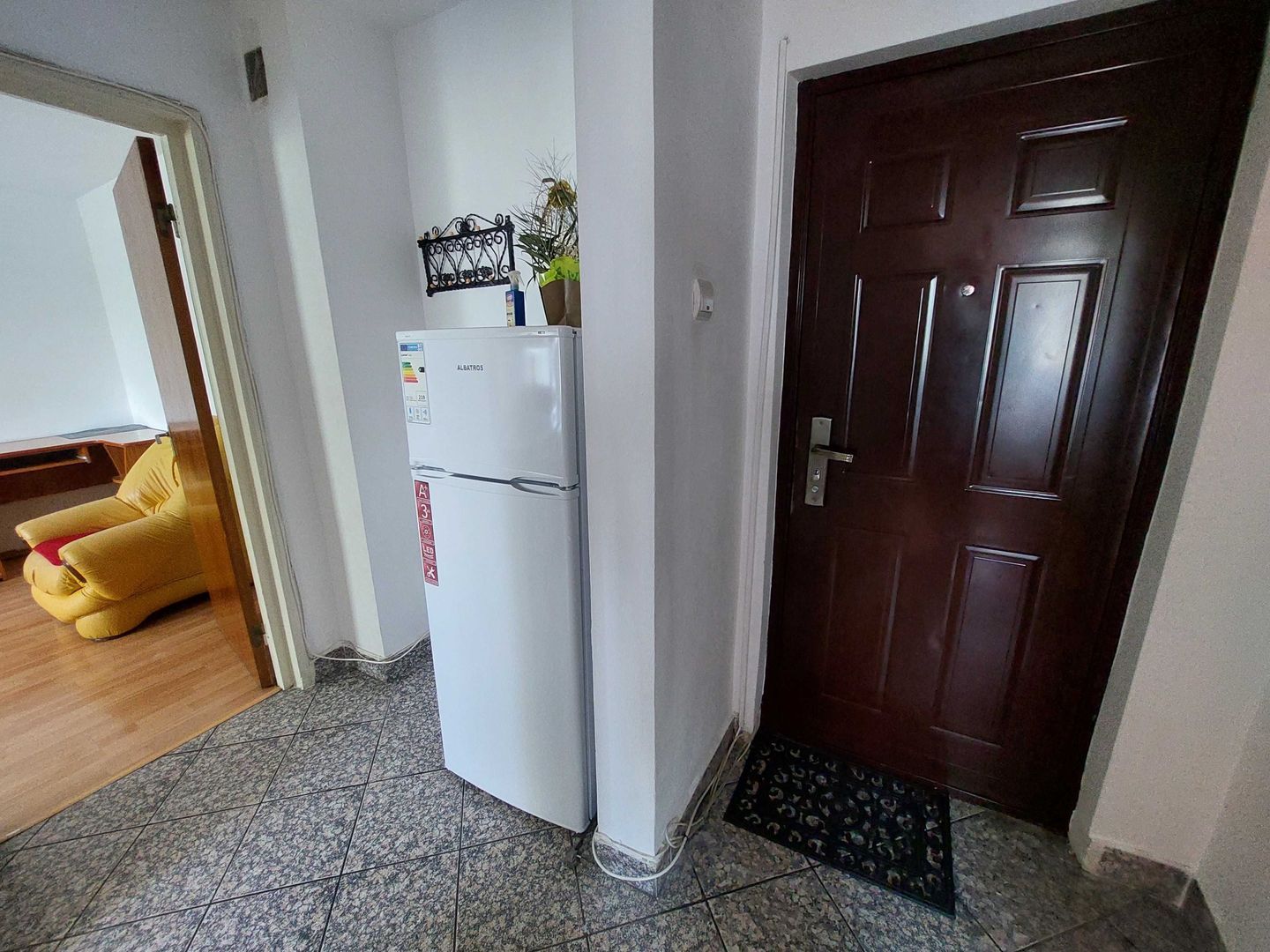Apartament 2 camere de inchiriat  mobilat, Drumul Taberei - Poză 5