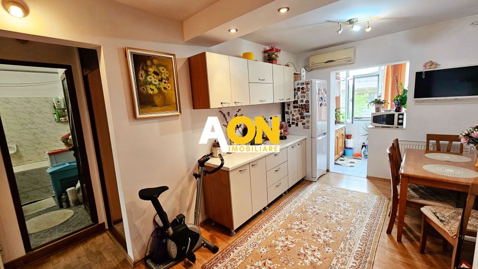 Apartament 2 camere, decomandat, etaj 3, zona Ampoi 3 - Poză 4