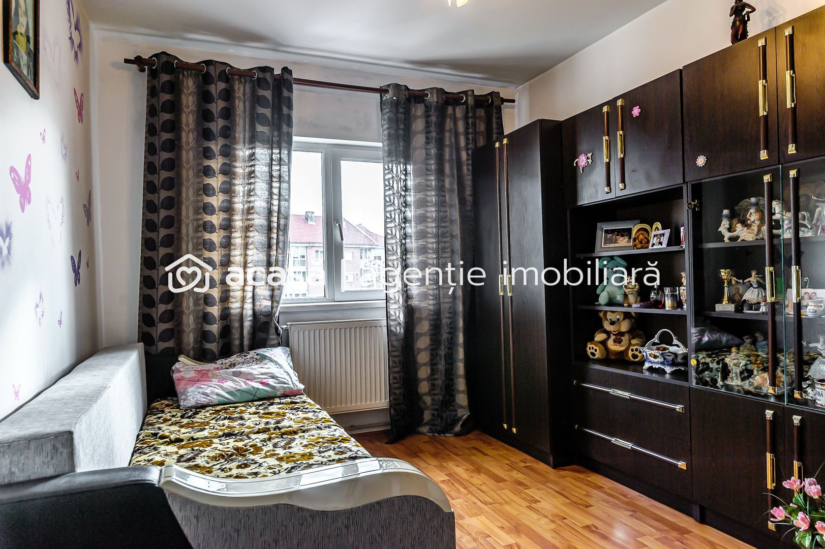Apartament cu 3 camere decomandat la etajul 3 - Poză 4