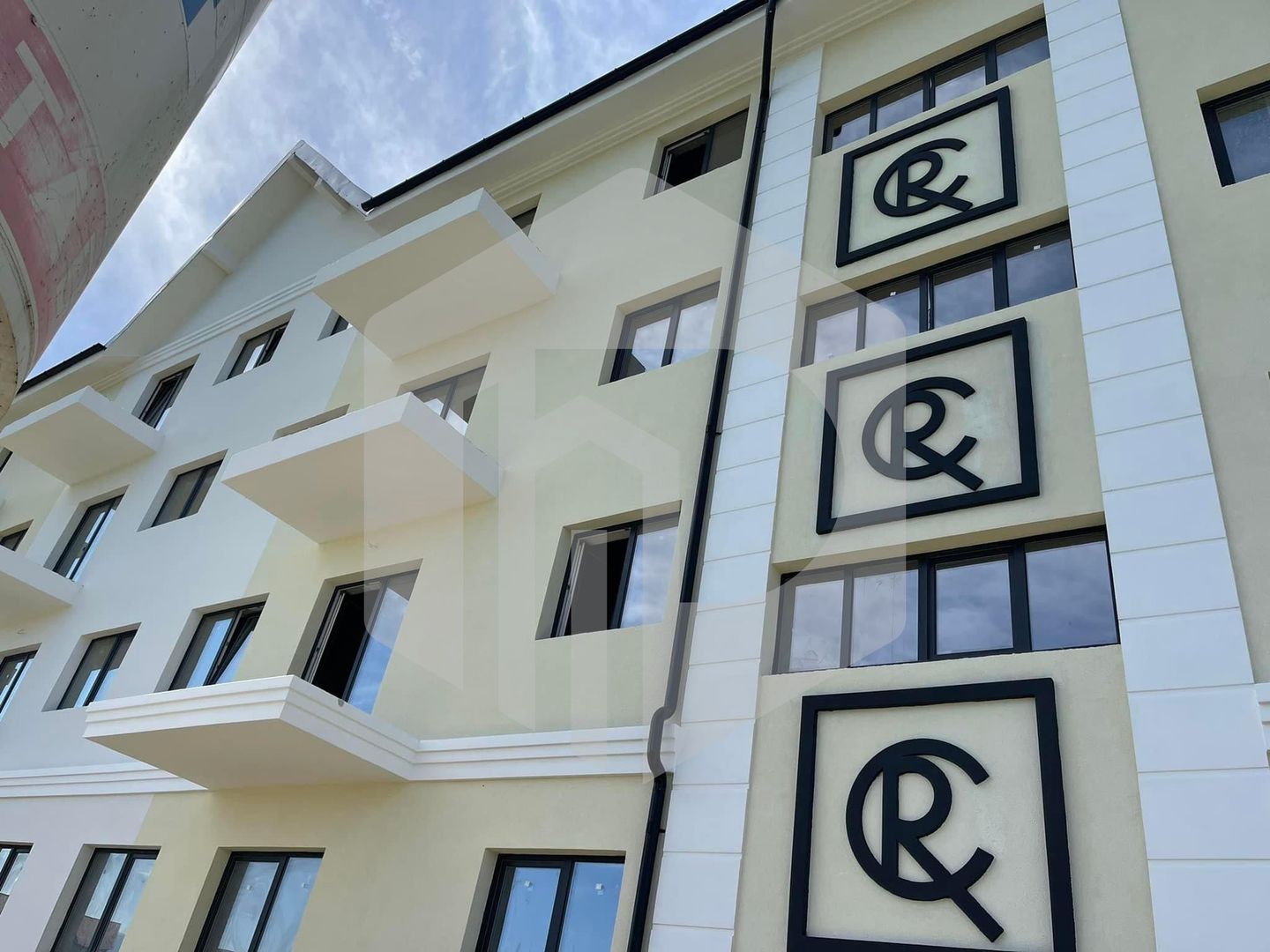 Apartament str. Pictor Brana | Selimbar | Studio | parcare si boxa - Poză 8