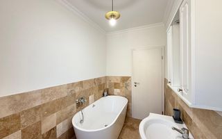 Etaj intermediar. Drum asfaltat. Gata de mutat. Mobilat si utilat. - Poză 6