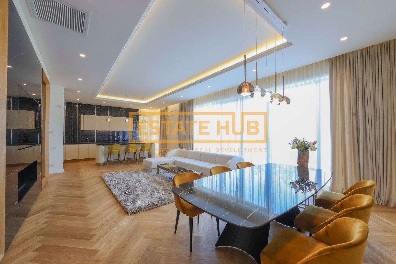 Vila in ansamblu exclusivist cu finisaje si dotări premium - Poză 2