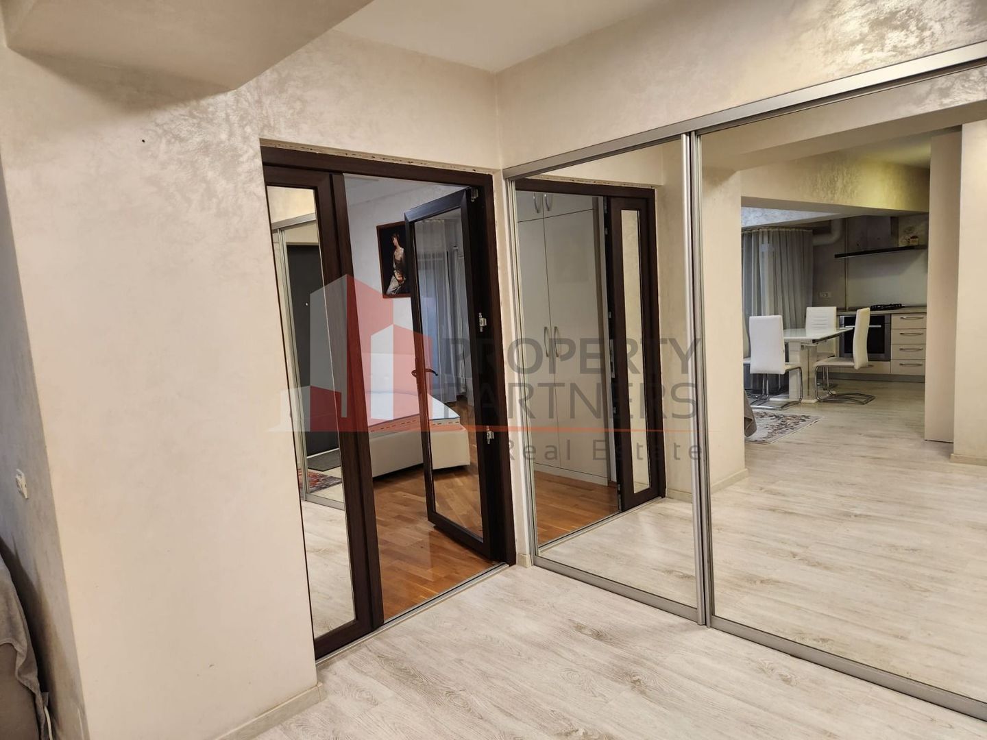 2 camere, 3 balcoane, special, Unirii - Poză 8