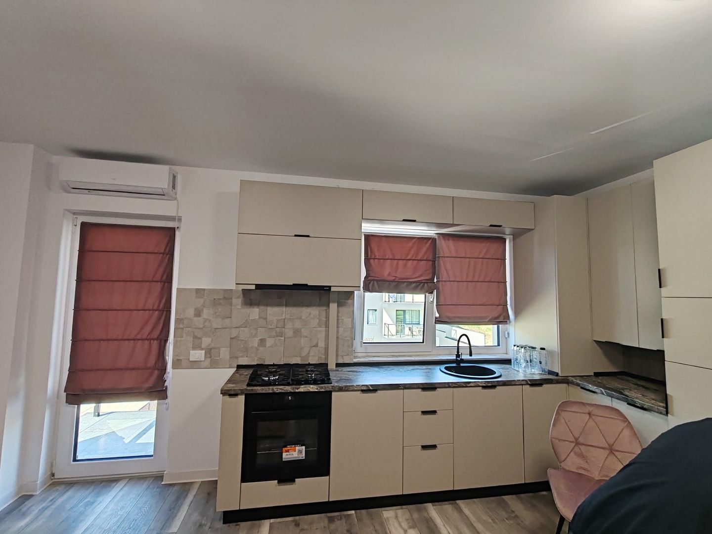 Apartament 1 camera INTABULAT Rediu 69000 euro mobilat + loc parcare - Poză 4