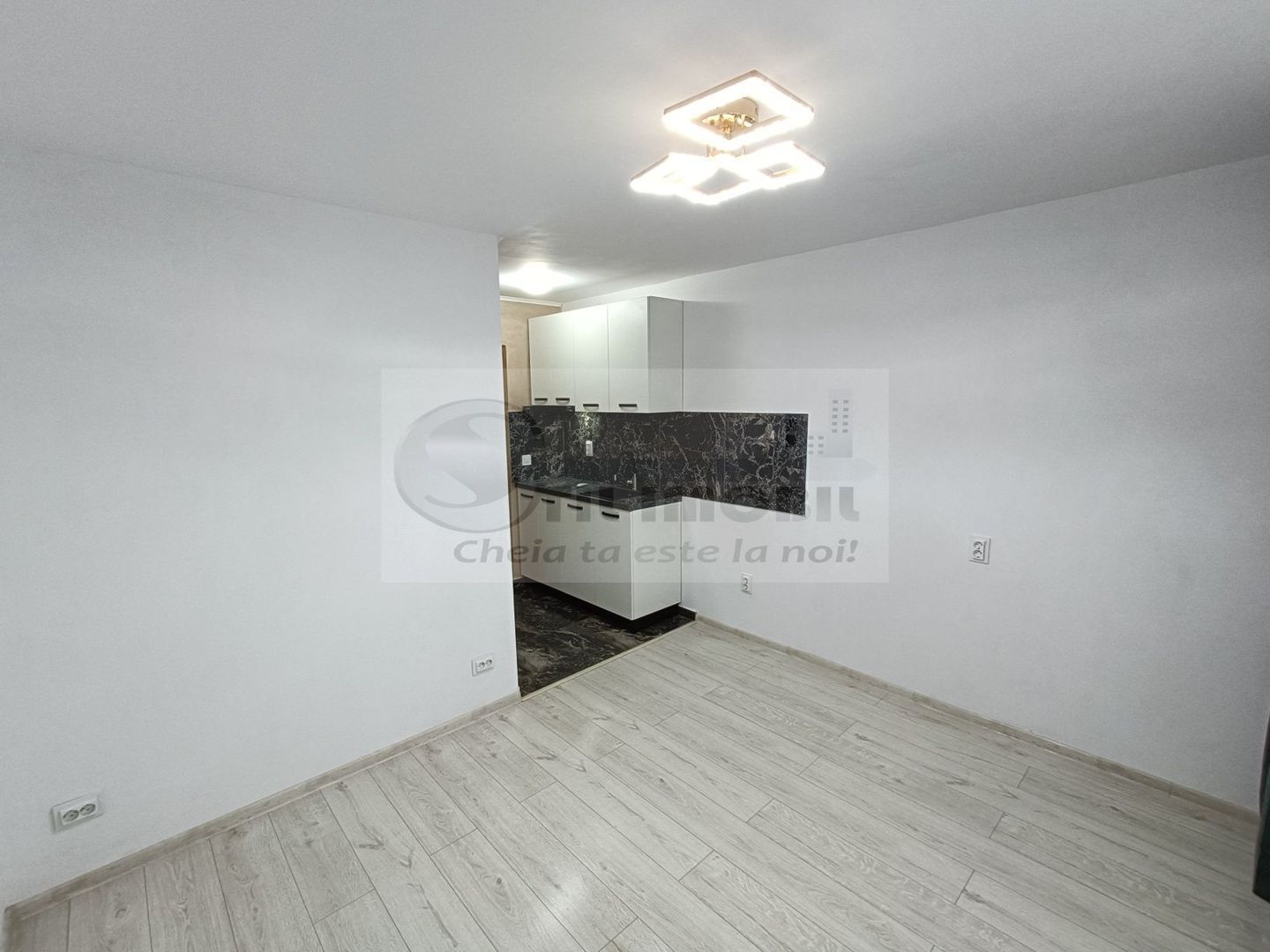 Garsonieră modernă – Nicolina • 34.900 € negociabil - Poză 4