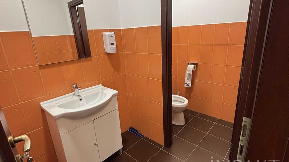 De închiriat spații moderne de birouri -Clădire centrala - Poză 15