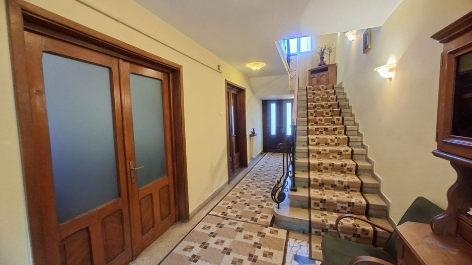 Casa Centrala de vanzare - Strada Rahovei Pitesti - Poză 9