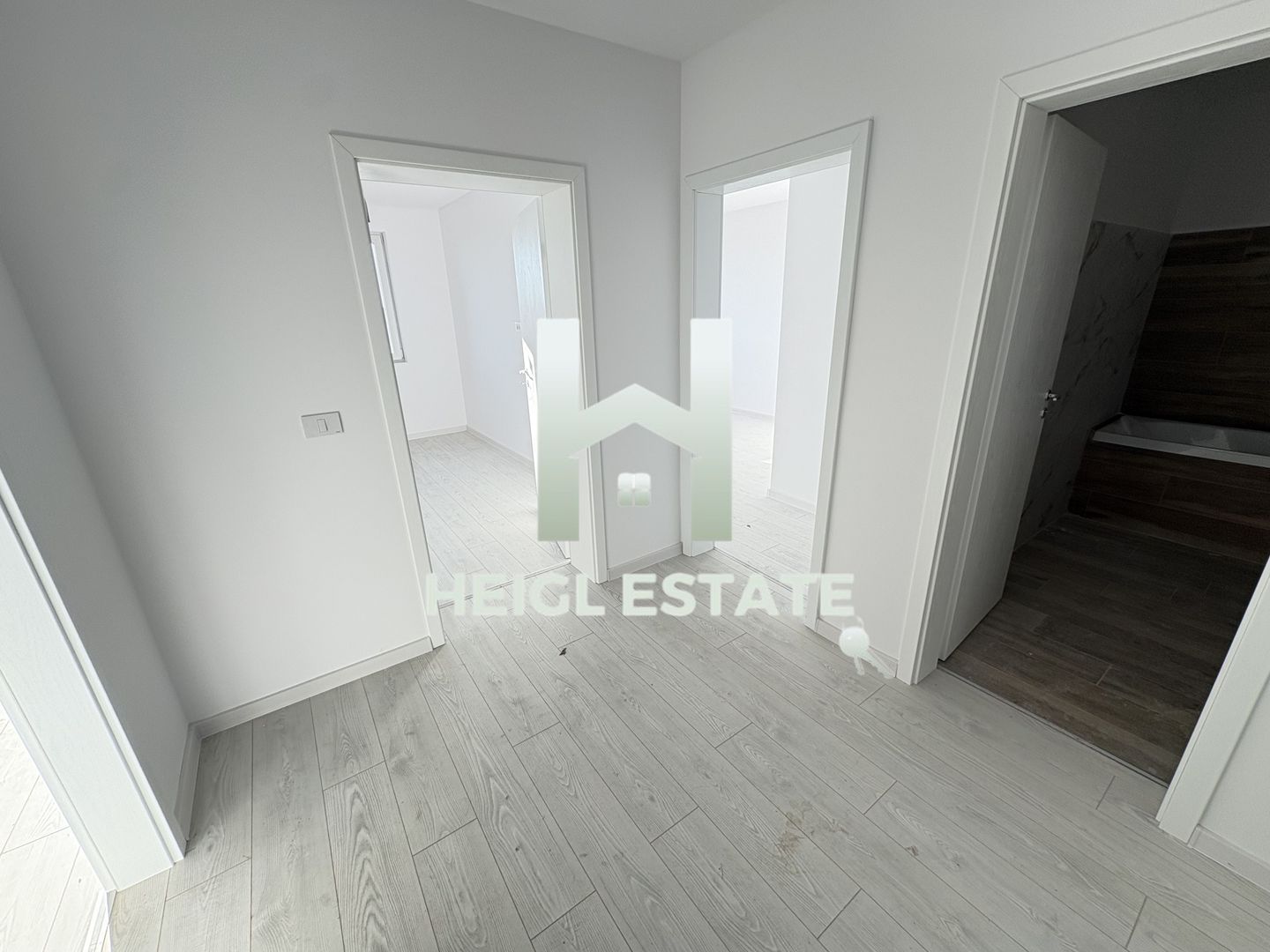 Apartament cu 3 camere in Giroc - Poză 5