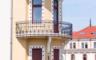 Palatul Poynar-Clădire unică, cu design deosebit - Poză 3