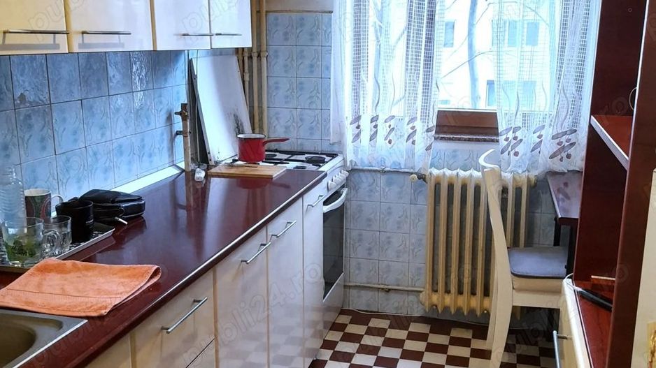 De vanzare apartament 4 camere Drumul Taberei - Poză 5