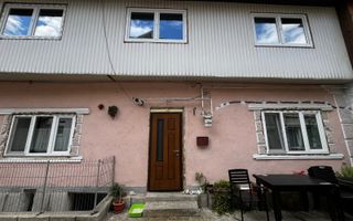 Casa frumoasa de vanzare la curte comuna, zona Centrala! - Poză 15