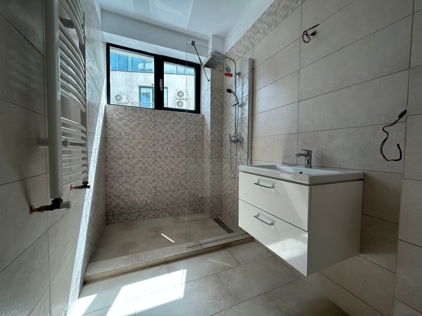 Apartament cu 2 camere cu loc de parcare zona Satul de Vacanta Mamaia - Poză 7