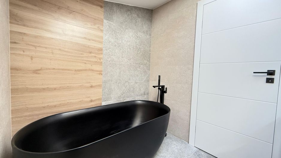 Ap pe 2 niveluri. 3 camere, 2 bai. 2 locuri de parcare. - Poză 11