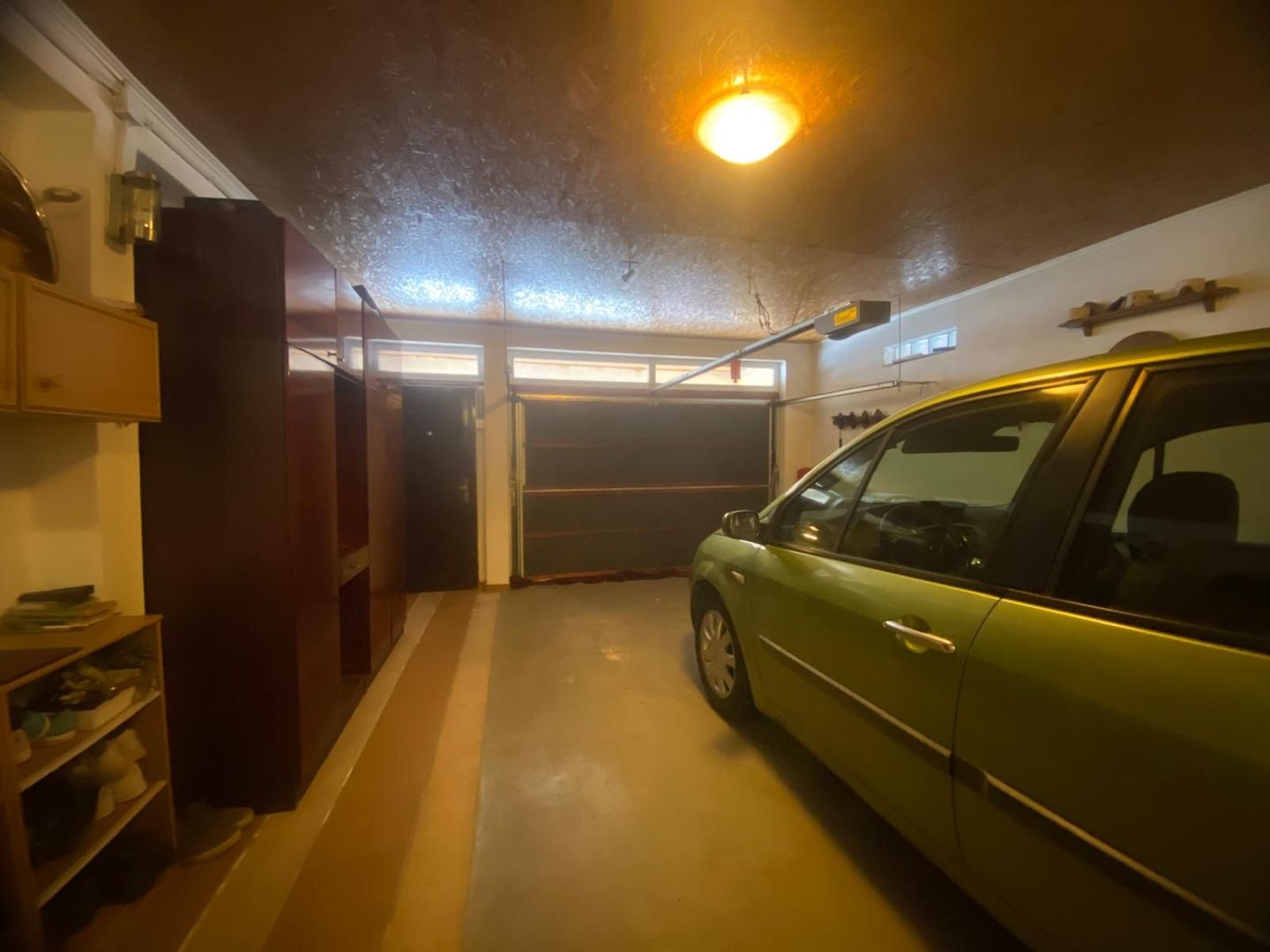 Casă de vânzare în Pucioasa! - Poză 14