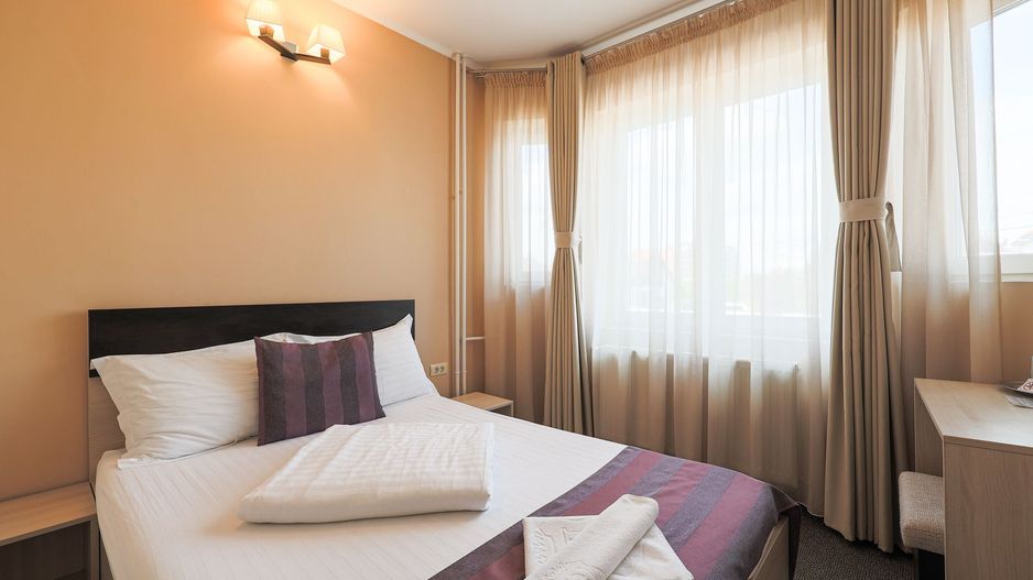 Flexibilitate într-o locație cheie, ideală pt hotel, cămin, clinică. - Poză 8