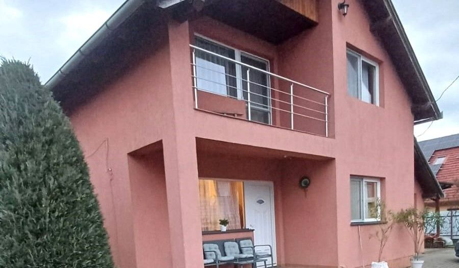 Casă Individuală - Corunca - Poză 1