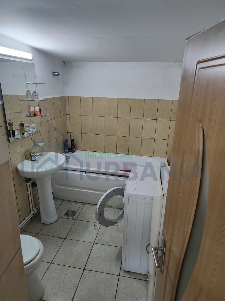 Casă de vânzare în Tătărași - Poză 6