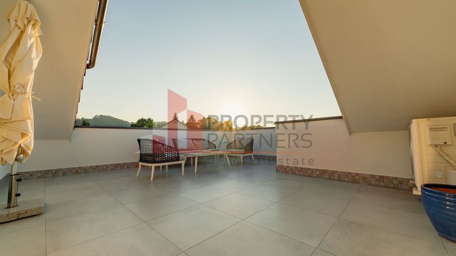 Apartament Duplex Elegant cu Terasă Panoramică – Dealul Cetății, Brașov - Poză 19