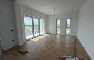 Finisat la cheie. Cu gradina proprie. Loc de parcare inclus