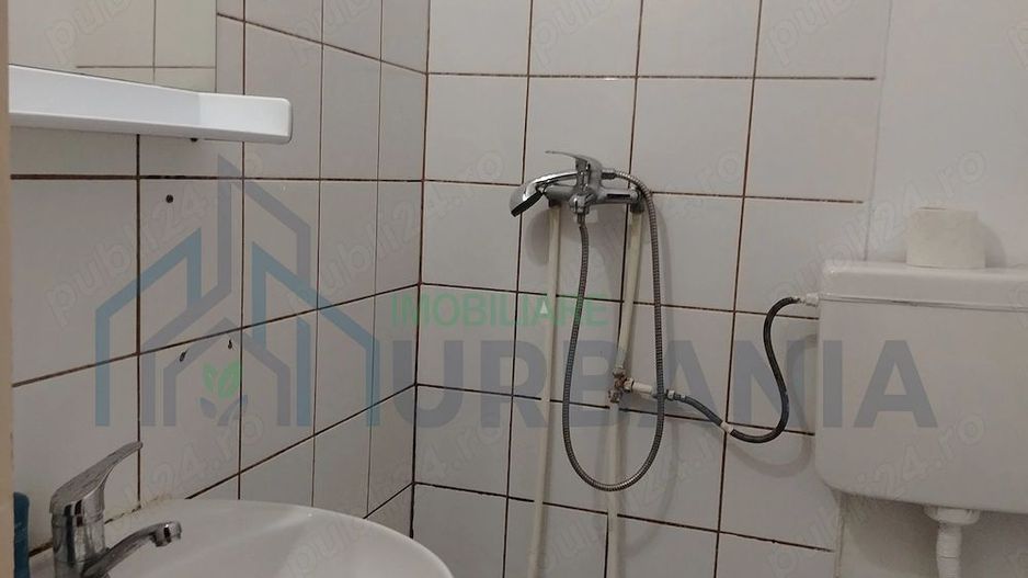 Garsonieră de închiriat în zona Nicolina, în spatele Hotelului Victoria - Poză 2