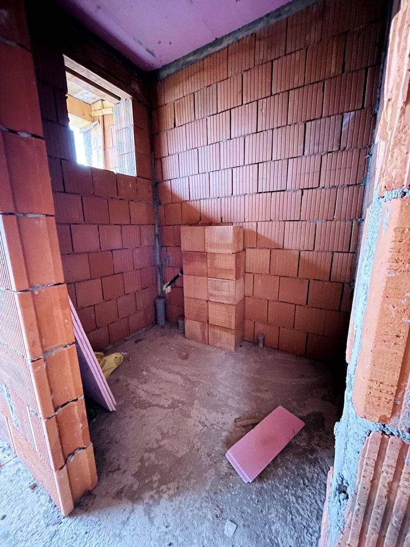 Casă P+M la roșu de vânzare în Cihei – Grigorescu II - Poză 5