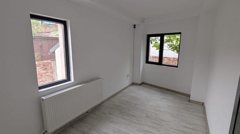 Casa Vila 6 camere || Piata Victoriei || Buzesti || Curte Libera 300Mp - Poză 32