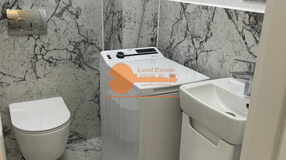 3 camere Unirii-Vedere Fantani-Renovat - Poză 4