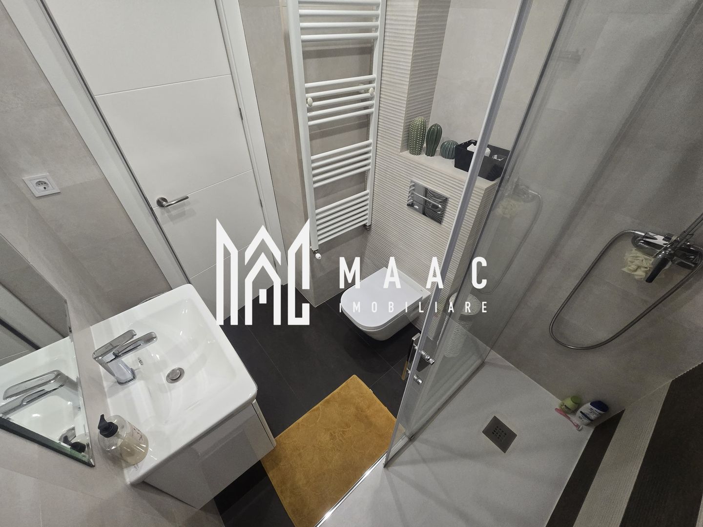 Apartament 3 camere 2 bai 2 balcoane loc de parcare subteran zona Turnisor - Poză 14