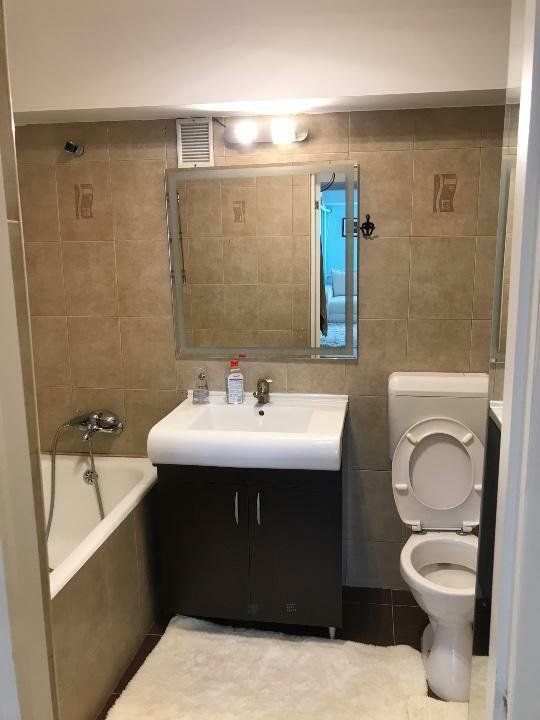 Apartament spatios Romana - Poză 10