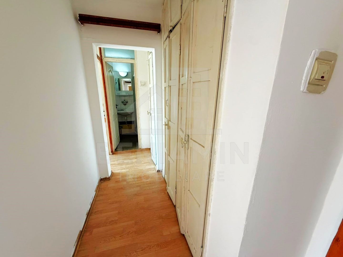Apartament 4 camere decomandat - Spitalul Judetean - 80mp -1983 - Poză 8