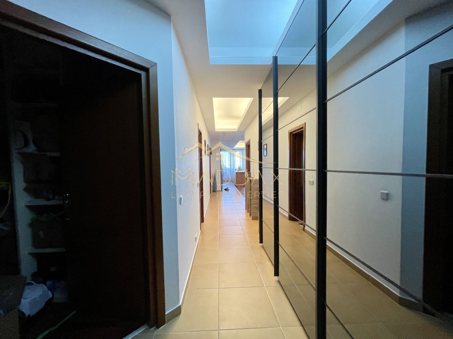 Apartament cu 3 camere *198mp*+ 2 Terase + Parking / Pipera - Poză 36