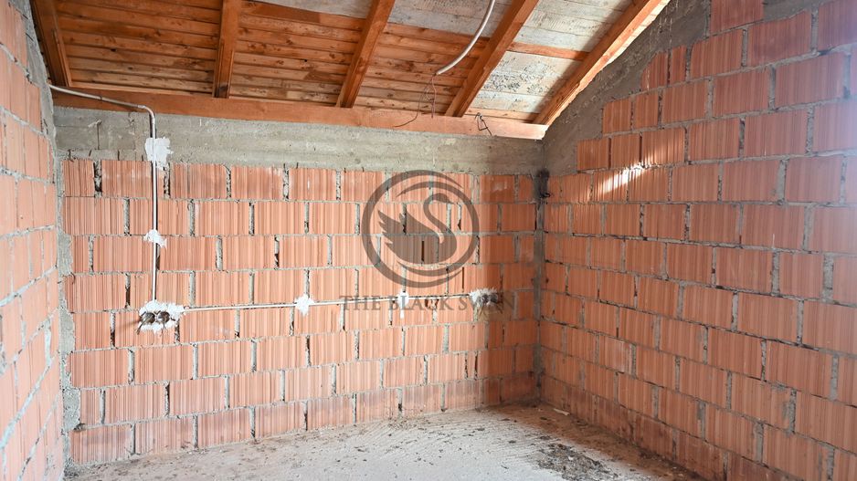 Casa la rosu de vanzare | Iordacheanu - Valea Cucului | Comision 0% - Poză 14