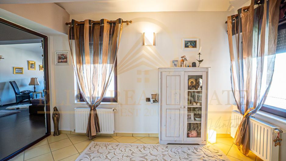 Casa De Vanzare in Palazu Mare - Teren de 455 mp cu Piscina si Garaj - Poză 27