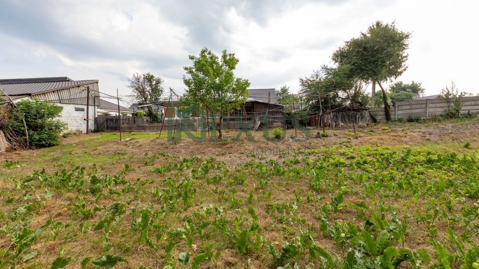 TEREN 949 MP CU CASĂ – STR. MILITARI, BACĂU | OCAZIE RARĂ - Poză 1