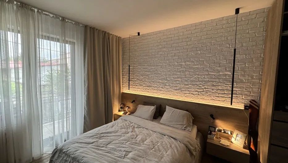 OFERTA Zona Herastrau, Vila Lux 4 cam, 3 bai, curte individuala 100 mp - Poză 1