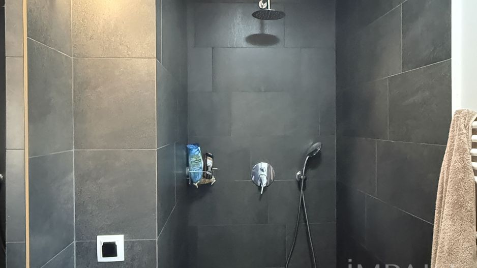 Apartament la cheie cu 3 camere in Borhanci - Poză 12