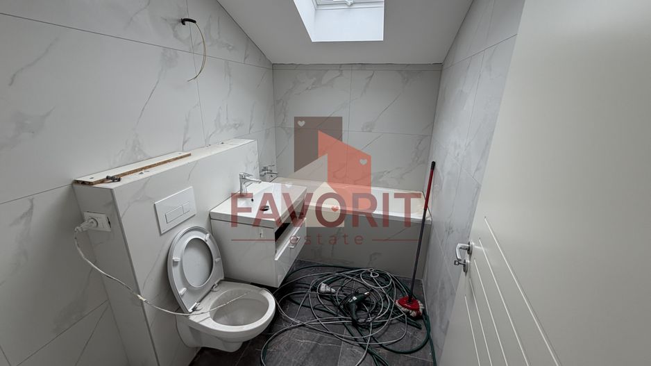 Spatios. Bucatarie inchisa. 2 balcoane. - Poză 14